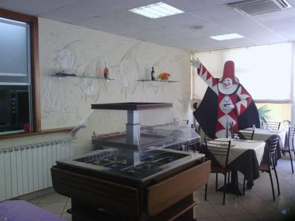 Hotel Bahia Виареджо Экстерьер фото